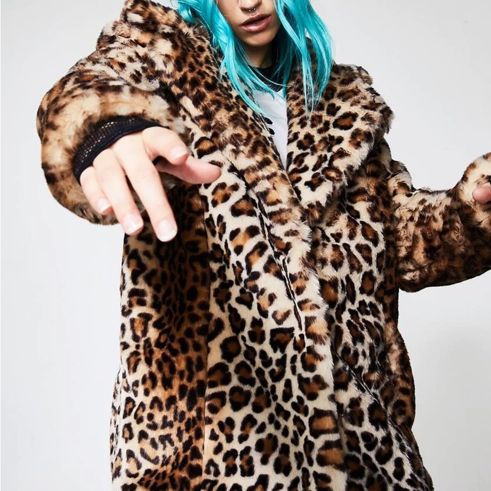 Current mood leopard fur coat